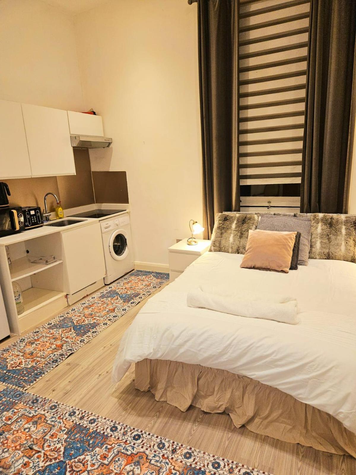 Central London Studio - Private & Fully Equipped Екстериор снимка